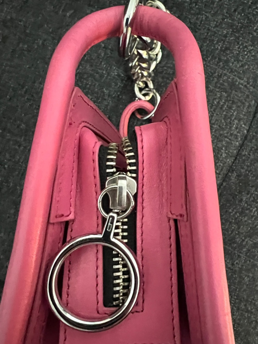 Behno Hot Pink Leather Shoulder Bag with Silver Chain - Picture 3 of 11